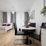 Fabulous Close To Paley And Medicover With Courtyard View * Βαρσοβία