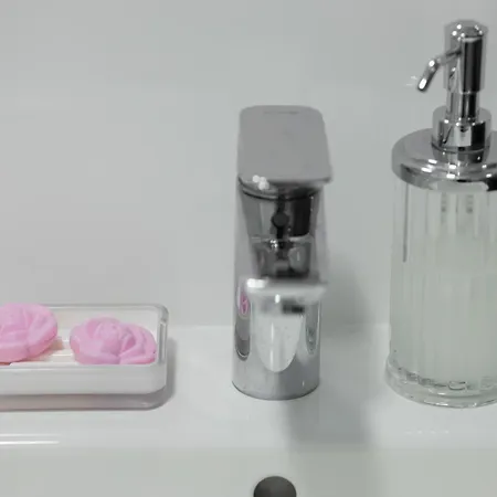 Fabulous Close To Paley And Medicover With Courtyard View *