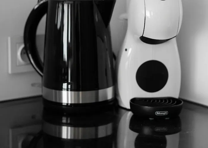 Fabulous Close To Paley And Medicover With Courtyard View Apartament *