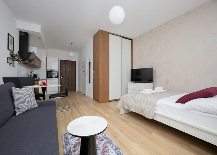 Apartament Fabulous Close To Paley And Medicover With Courtyard View Warszawa